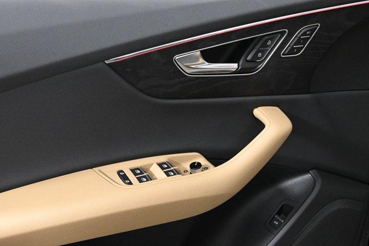 new 2025 Audi Q8 car, priced at $75,872