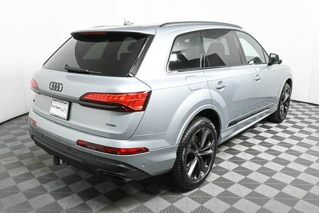 new 2025 Audi Q7 car, priced at $74,726