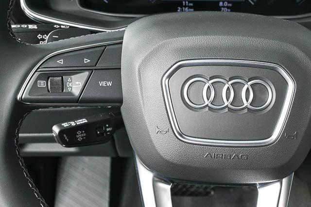 new 2025 Audi Q7 car, priced at $74,726