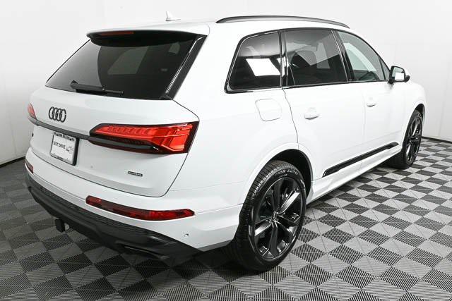 new 2025 Audi Q7 car, priced at $73,863