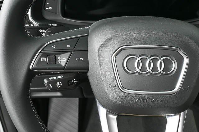 new 2025 Audi Q7 car, priced at $73,863
