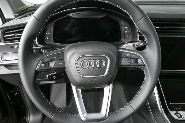 new 2025 Audi Q7 car, priced at $77,450