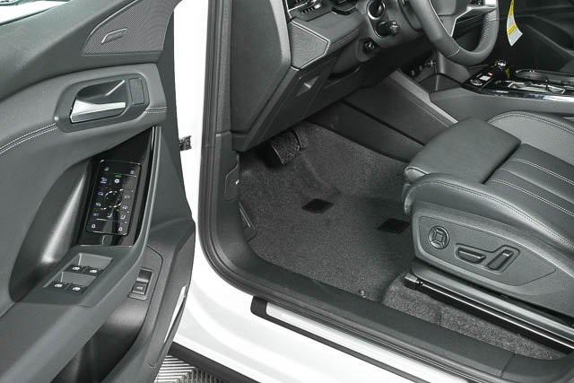 new 2025 Audi Q6 e-tron car, priced at $73,210
