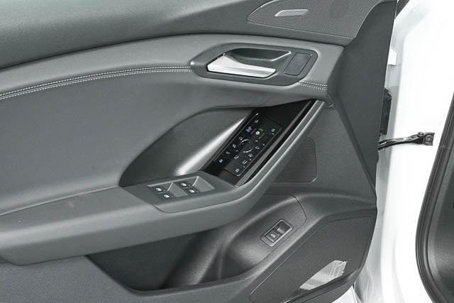 new 2025 Audi Q6 e-tron car, priced at $73,210