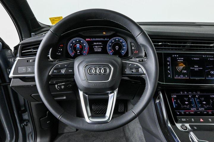 new 2024 Audi Q7 car, priced at $67,498