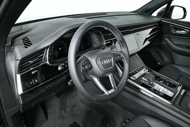 new 2025 Audi Q7 car, priced at $73,578
