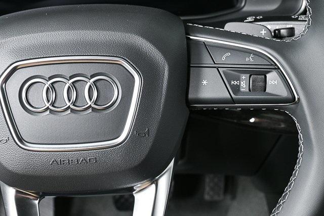 new 2025 Audi Q7 car, priced at $73,578