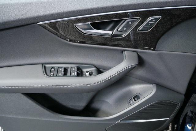 new 2026 Audi Q7 car, priced at $76,729