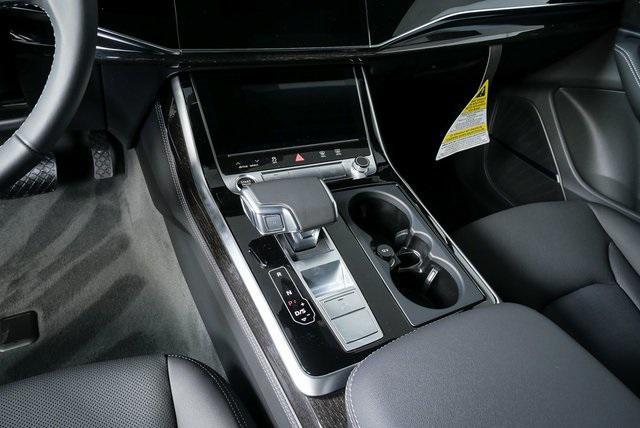 new 2026 Audi Q7 car, priced at $76,729