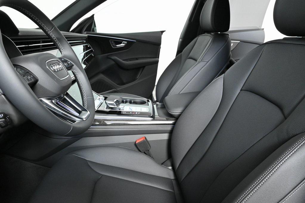 new 2025 Audi Q8 car, priced at $82,379