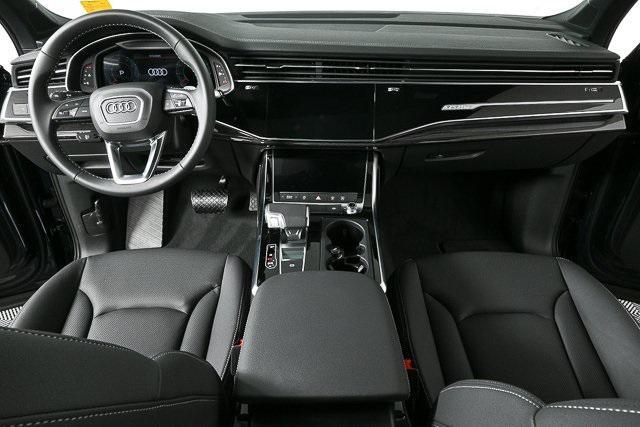 new 2025 Audi Q7 car, priced at $75,418