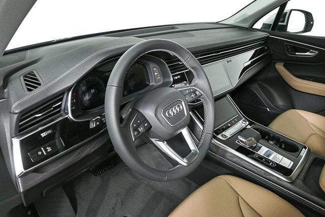 new 2025 Audi Q7 car, priced at $72,455
