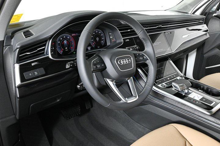 new 2025 Audi Q7 car, priced at $73,297