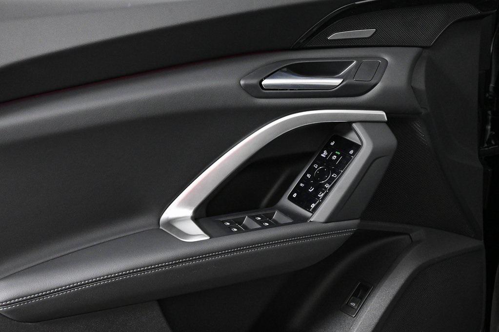 new 2025 Audi Q5 Sportback car, priced at $59,921