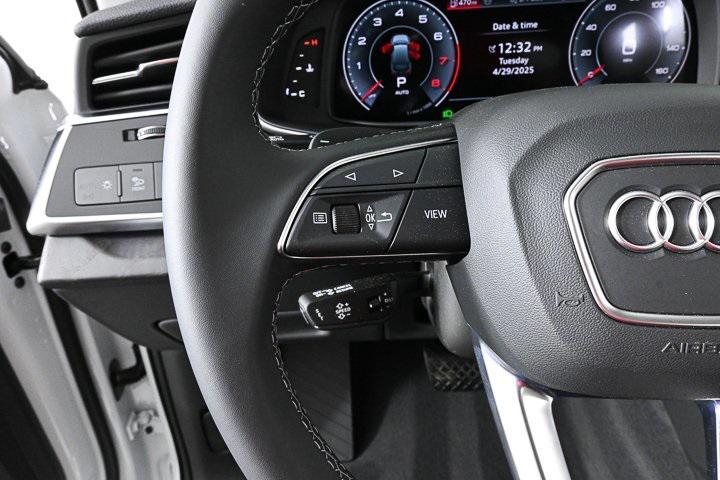 new 2025 Audi Q7 car, priced at $73,863