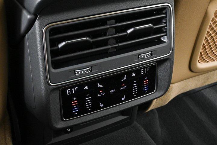new 2025 Audi Q7 car, priced at $73,863