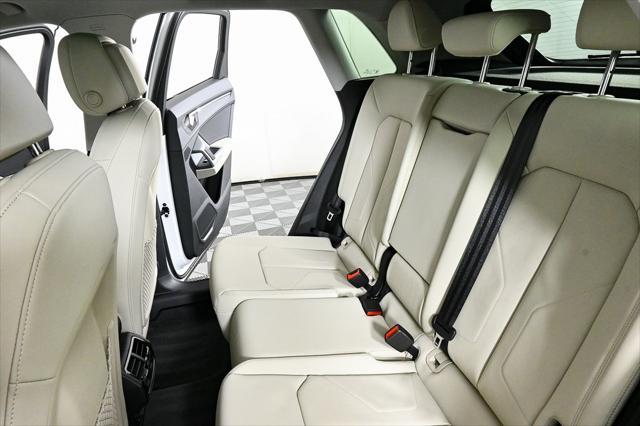 new 2025 Audi Q3 car, priced at $44,060
