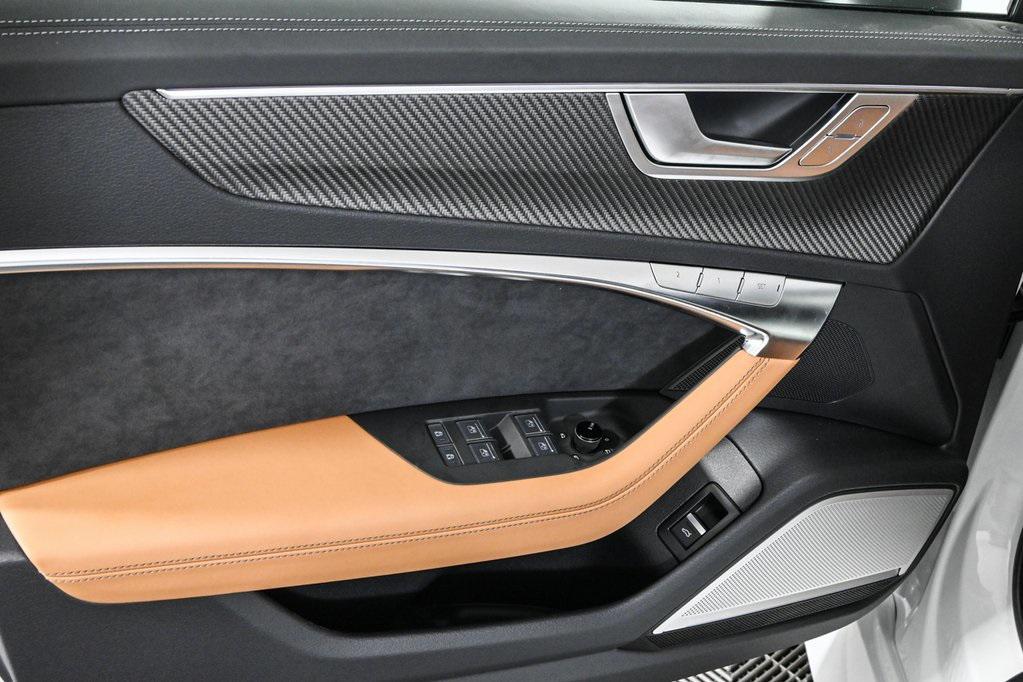 new 2025 Audi RS 6 Avant car, priced at $148,395