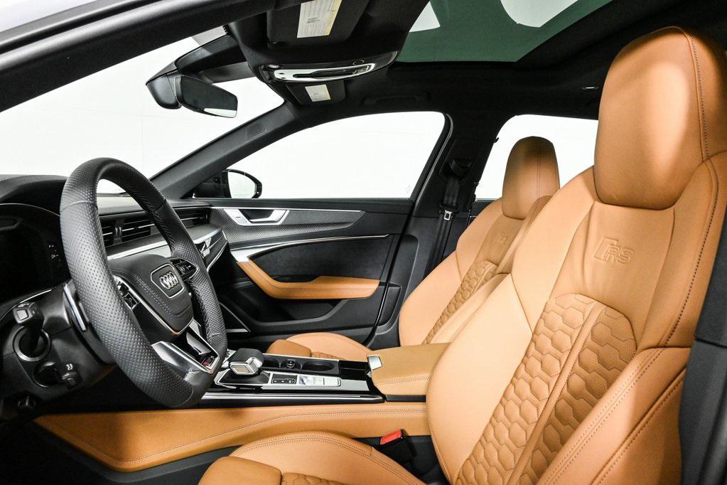 new 2025 Audi RS 6 Avant car, priced at $148,395