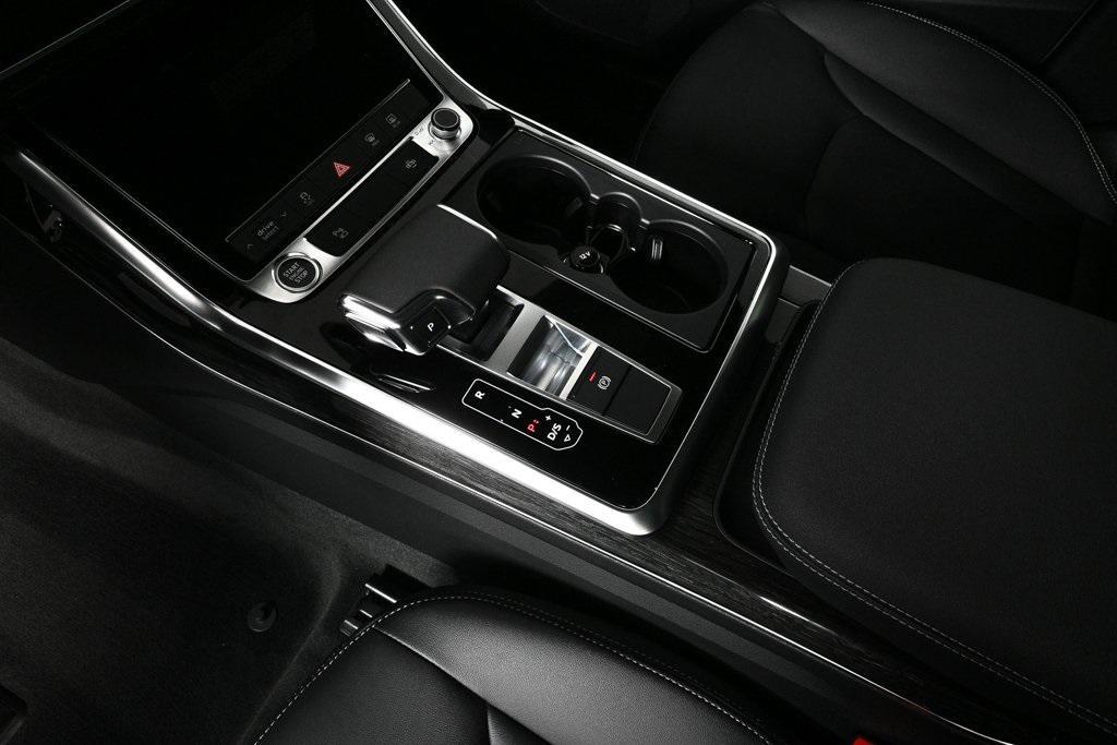 new 2025 Audi Q8 car, priced at $78,294