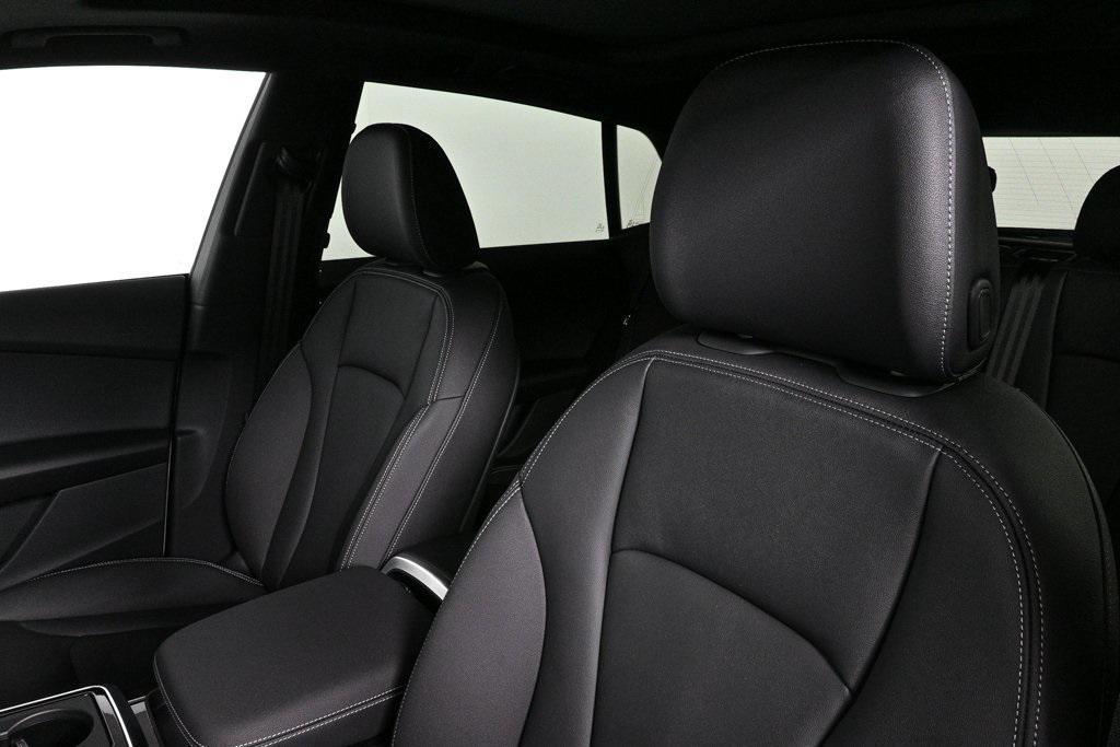 new 2025 Audi Q8 car, priced at $78,294