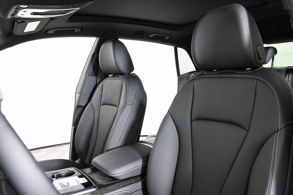 new 2025 Audi Q8 car, priced at $82,379