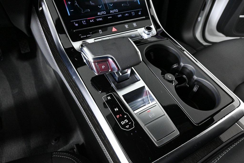 new 2025 Audi Q8 car, priced at $82,379