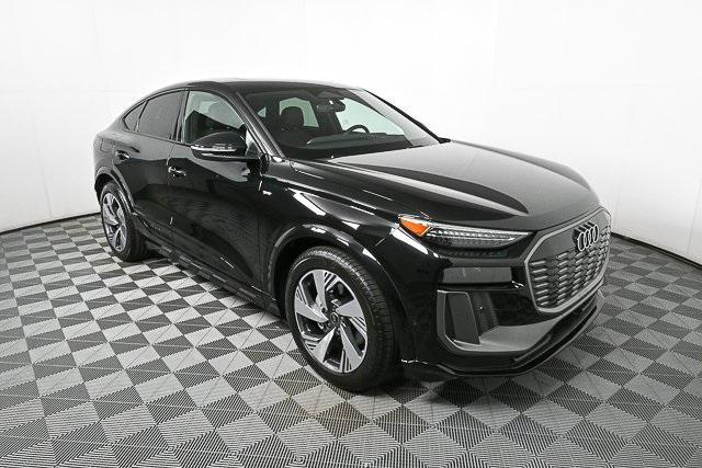 new 2025 Audi Q6 e-tron car, priced at $75,064