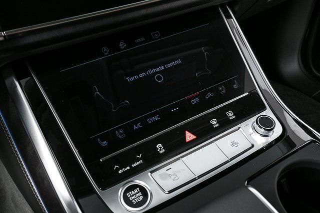 new 2025 Audi Q7 car, priced at $72,455
