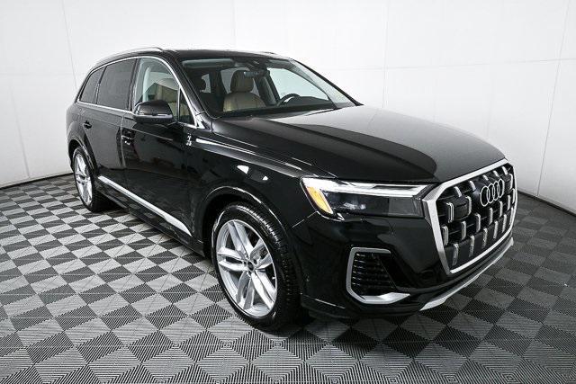new 2025 Audi Q7 car, priced at $72,455
