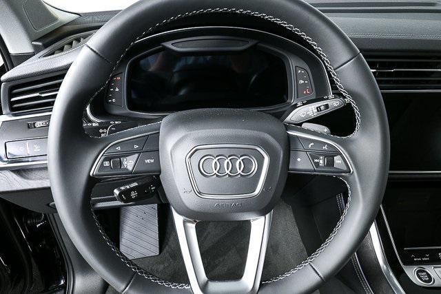 new 2025 Audi Q7 car, priced at $72,455