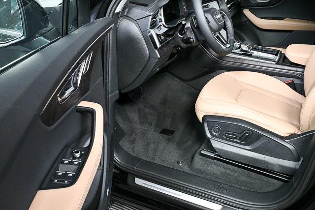 new 2025 Audi Q7 car, priced at $72,455