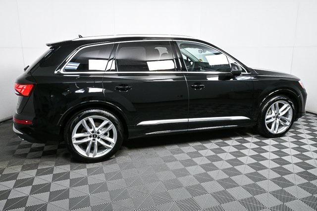 new 2025 Audi Q7 car, priced at $72,455