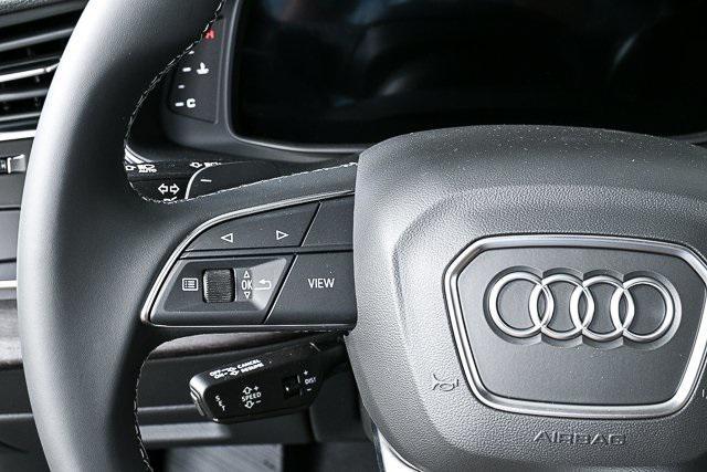 new 2025 Audi Q7 car, priced at $72,455