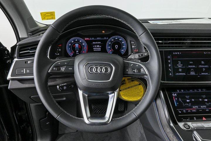 new 2025 Audi Q7 car, priced at $78,442