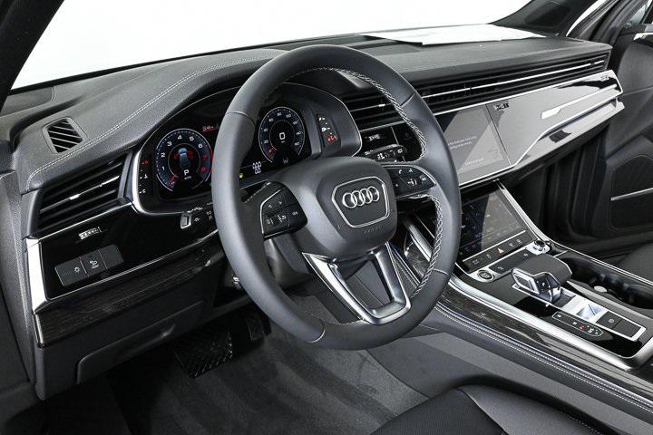 new 2025 Audi Q7 car, priced at $77,750