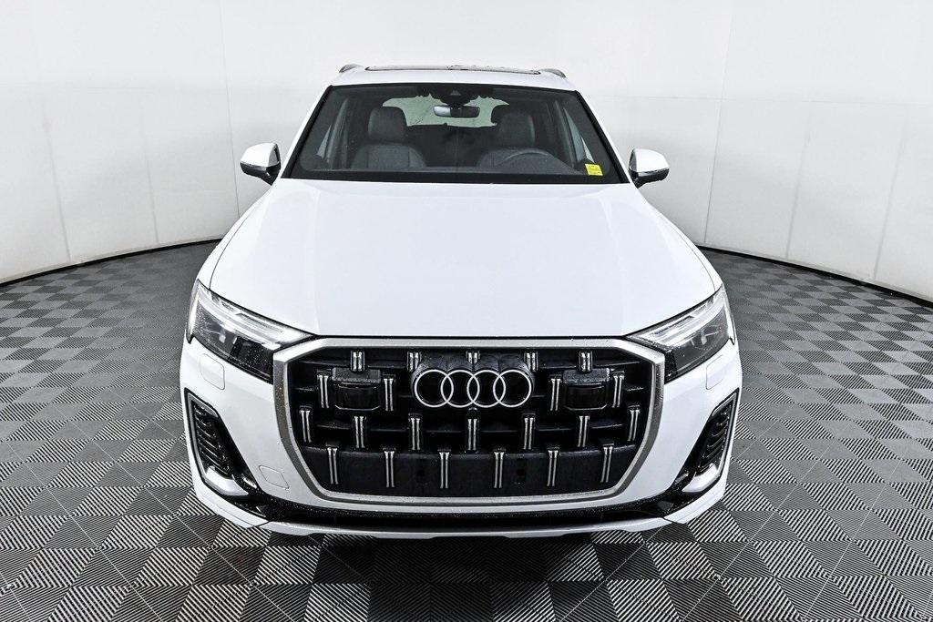 new 2025 Audi Q7 car, priced at $64,650