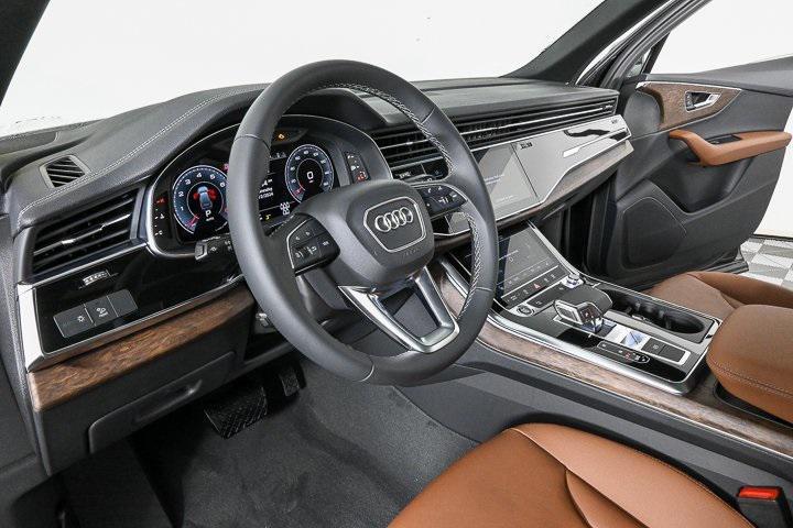 new 2025 Audi Q7 car, priced at $70,050