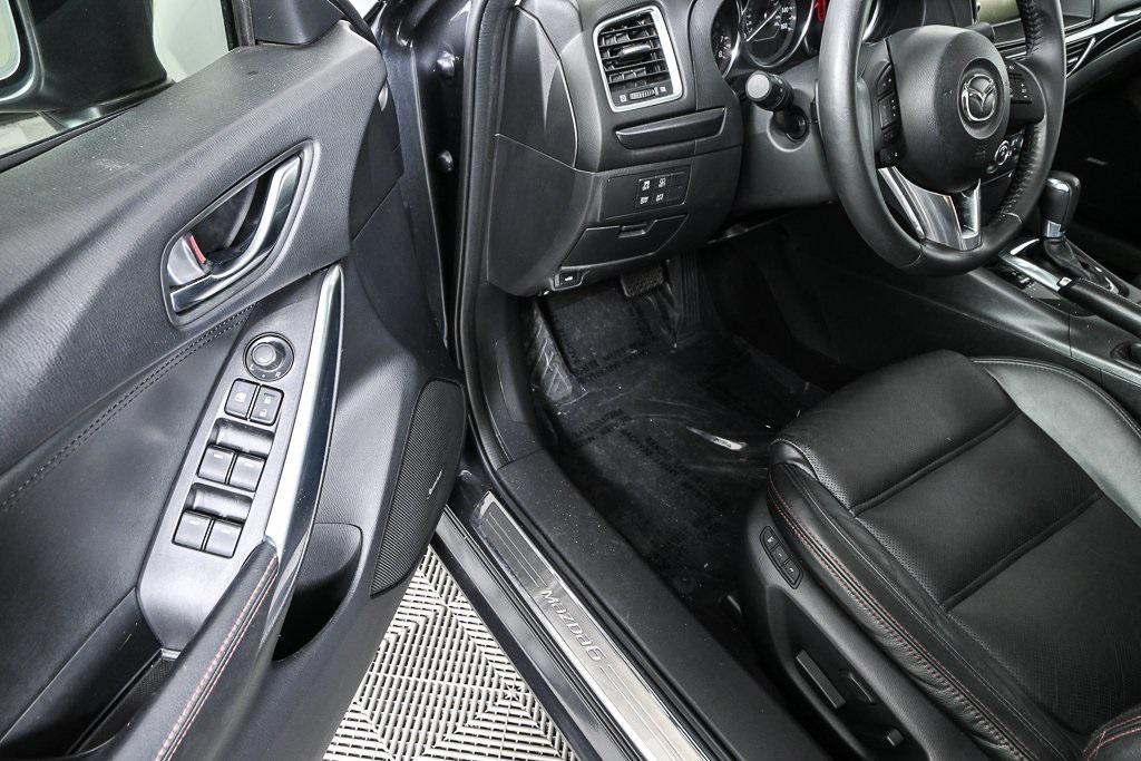 used 2015 Mazda Mazda6 car, priced at $10,995