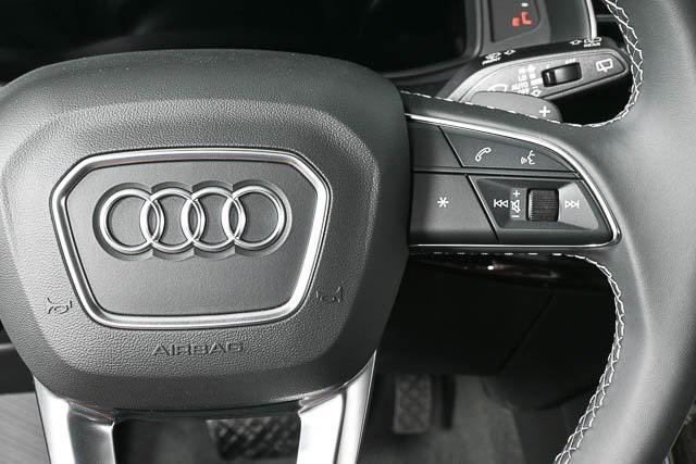 new 2025 Audi Q7 car, priced at $73,863