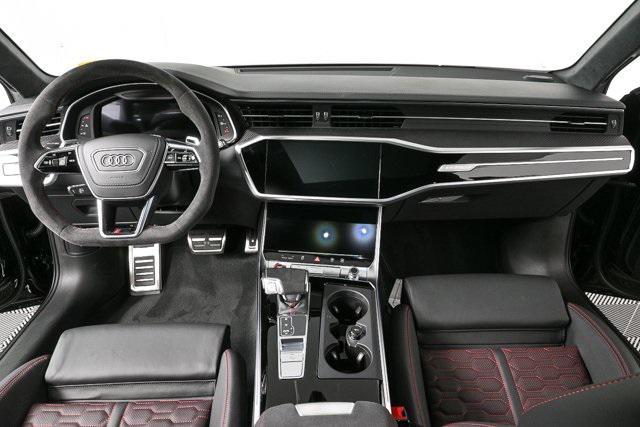 new 2025 Audi RS 6 Avant car, priced at $151,990