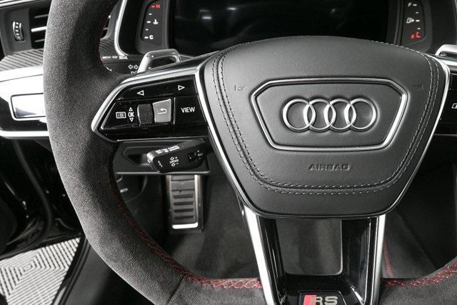 new 2025 Audi RS 6 Avant car, priced at $151,990