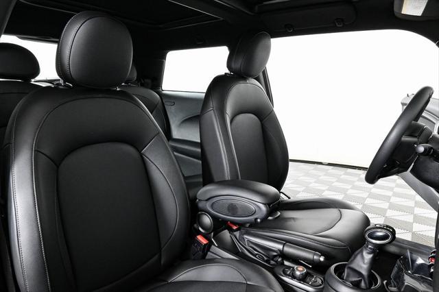 used 2019 MINI Hardtop car, priced at $15,995