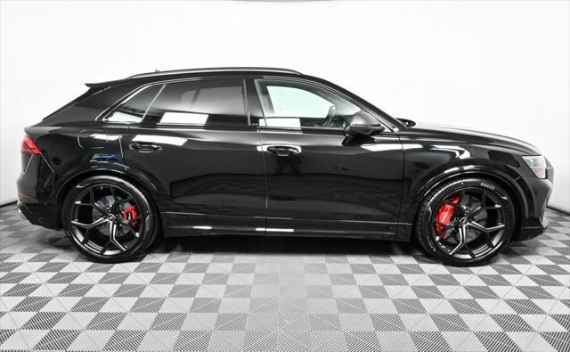 new 2025 Audi RS Q8 car, priced at $154,435