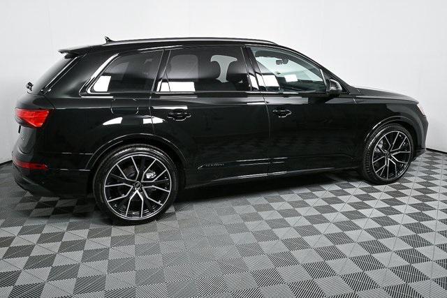 new 2025 Audi Q7 car, priced at $84,503