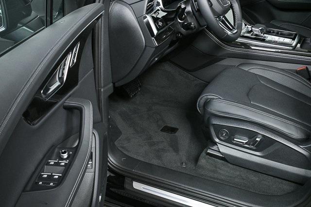 new 2025 Audi Q7 car, priced at $84,503