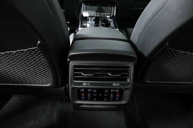 new 2025 Audi Q7 car, priced at $84,503