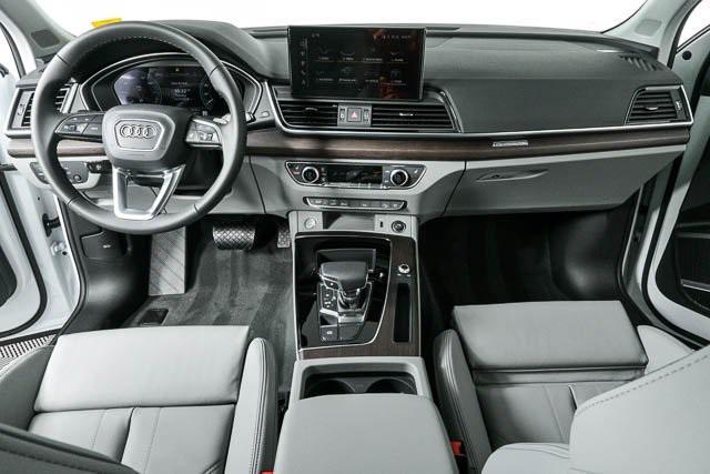 new 2025 Audi Q5 car, priced at $62,684