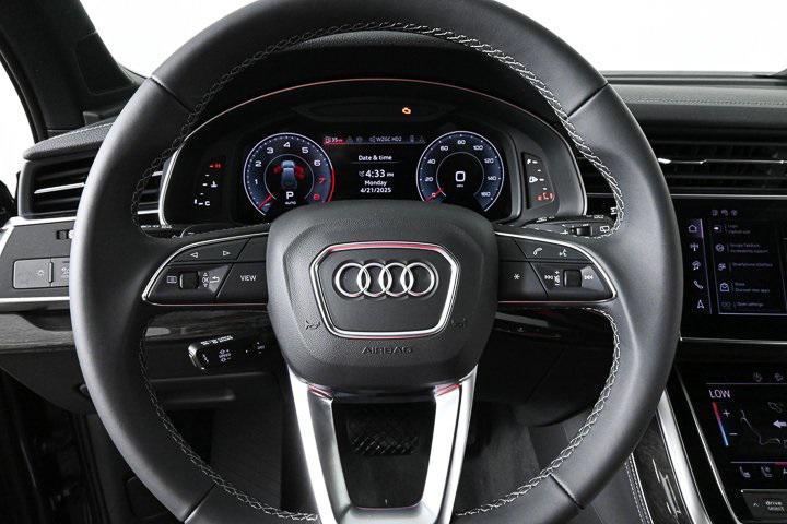 new 2025 Audi Q7 car, priced at $77,750
