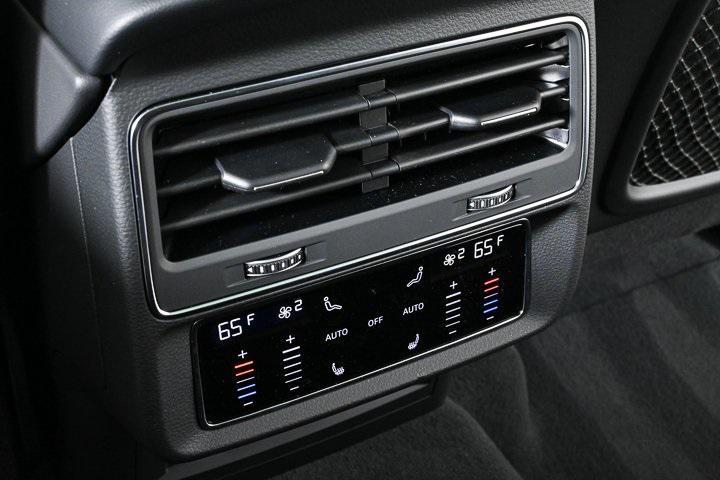 new 2025 Audi Q7 car, priced at $75,800